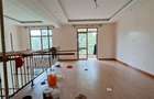 4 Bed House with En Suite in Nyari - 9