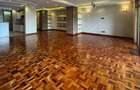 3 Bed Apartment with En Suite at Othaya Road - 5
