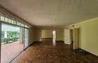 4 Bed House with En Suite in Spring Valley - 9