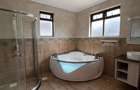 5 Bed Townhouse with En Suite in Runda - 3