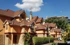 5 Bed Townhouse with En Suite at Lavington Road - 5