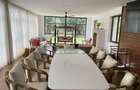 5 Bed Villa with En Suite in Spring Valley - 10