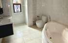 5 Bed Villa with En Suite in Lavington - 14