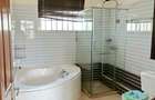 4 Bed Townhouse with En Suite at Near Isk - 6