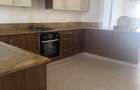 3 Bed Apartment with En Suite in Riverside - 8