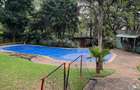 5 Bed House with En Suite in Lavington - 9