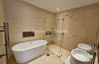 3 Bed Apartment with En Suite in Riverside - 8
