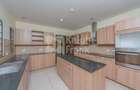 4 Bed Apartment with En Suite at Riverside Drive - 4