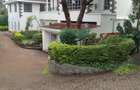 6 Bed Villa with En Suite in Runda - 1