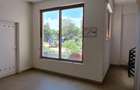 4 Bed Apartment with En Suite at Riverside Drive. - 17