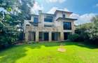 5 Bed Townhouse with En Suite at Lavington - 13