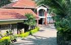 4 Bed House with En Suite at Lavington Green - 2