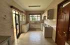 4 Bed Villa with En Suite at Lavington - 7