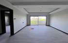 2 Bed Apartment with Swimming Pool in Riverside - 7