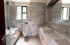 5 Bed Townhouse with En Suite in Lavington - 13