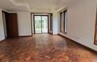 6 Bed Townhouse with En Suite at Lavington Green - 17