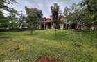 5 Bed House with En Suite in Runda - 1