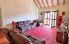 5 Bed House with En Suite at Ridgeways - 5