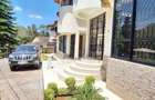 4 Bed Townhouse with En Suite at Lavington - 1