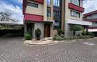 5 Bed Townhouse with En Suite at Lavington - 1