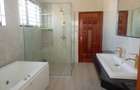 6 Bed Townhouse with En Suite in Runda - 9