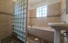 4 Bed House with En Suite at Bomas - 17