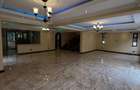 5 Bed Townhouse with En Suite at Kanjata Road - 10