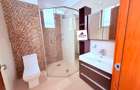 3 Bed Apartment with En Suite in Parklands - 17