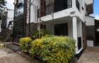 4 Bed Townhouse with En Suite in Lavington - 2