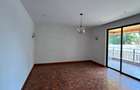 5 Bed House with En Suite in Lavington - 8