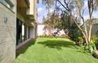 5 Bed Townhouse with En Suite in Brookside - 1