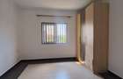 2 Bed Apartment with En Suite at Hatheru Road - 10