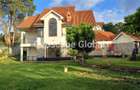 5 Bed House with En Suite in Runda - 12