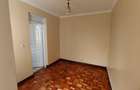 5 Bed Townhouse with En Suite at Lavington - 7