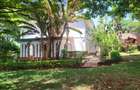 5 Bed House with En Suite at Nyari - 6