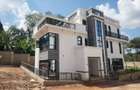 5 Bed House with En Suite in Lavington - 1