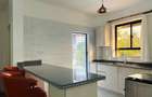 Studio Apartment with En Suite at Safari Park - 11