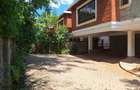 5 Bed Townhouse with En Suite in Spring Valley - 4