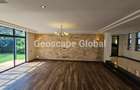 5 Bed Townhouse with En Suite in Lavington - 4