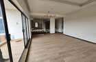3 Bed Apartment with En Suite in Rosslyn - 9