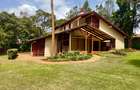 4 Bed Villa with En Suite in Windsor - 1