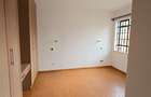 5 Bed Townhouse with En Suite at Lavington Green - 19