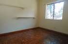 5 Bed Townhouse with En Suite in Lavington - 10