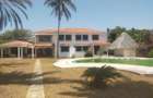4 Bed Villa with En Suite at Bofa - 3