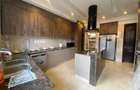 3 Bed Apartment with En Suite in Riverside - 6