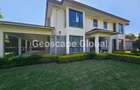 5 Bed House with En Suite in Runda - 1
