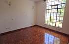 5 Bed Townhouse with En Suite in Lavington - 16
