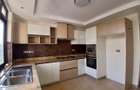 3 Bed Apartment with En Suite at Riverside Drive - 18