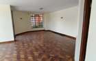 3 Bed Apartment with En Suite in State House - 18