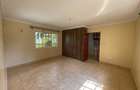 1 Bed House with En Suite in Loresho - 2